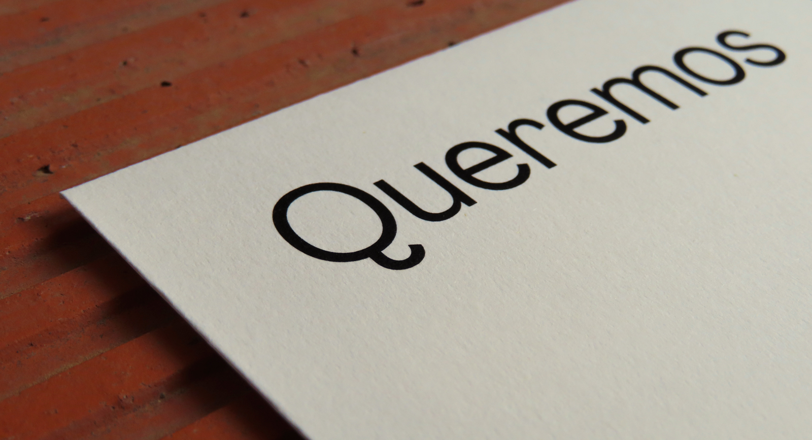 detalle de papel para sobre de correspondencia